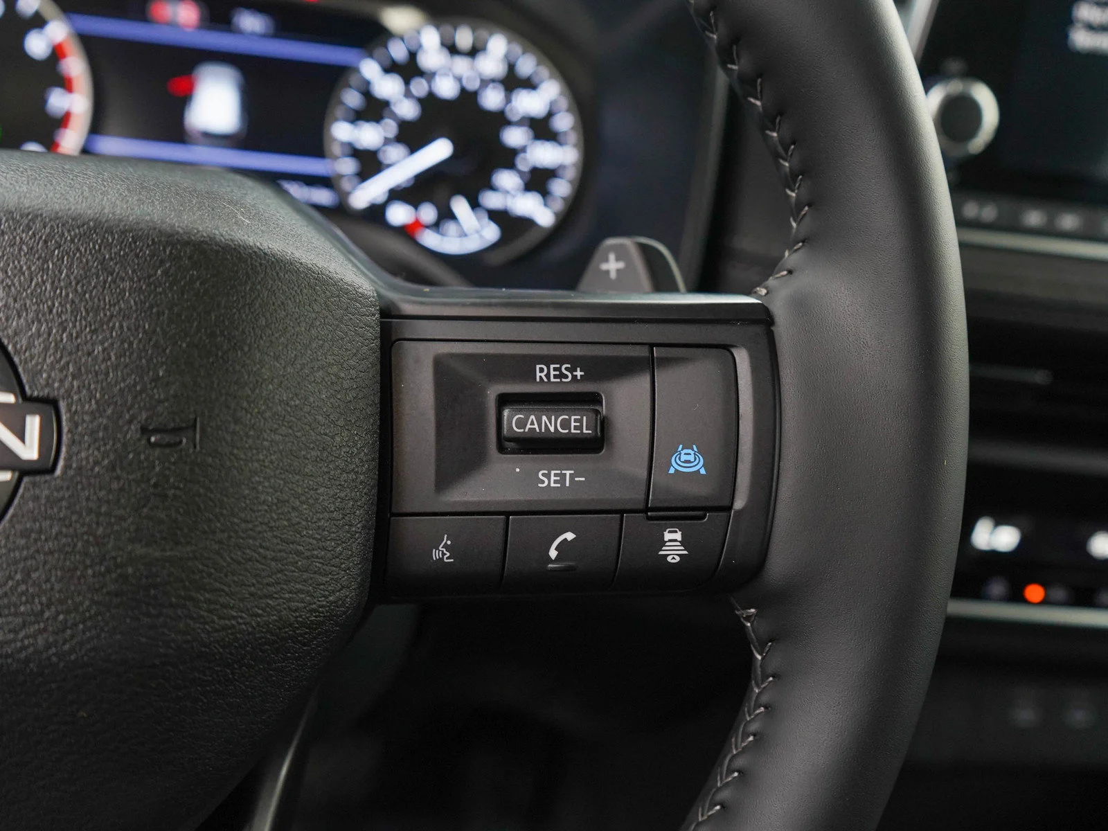Used 2026 Super Black Nissan SV image 27
