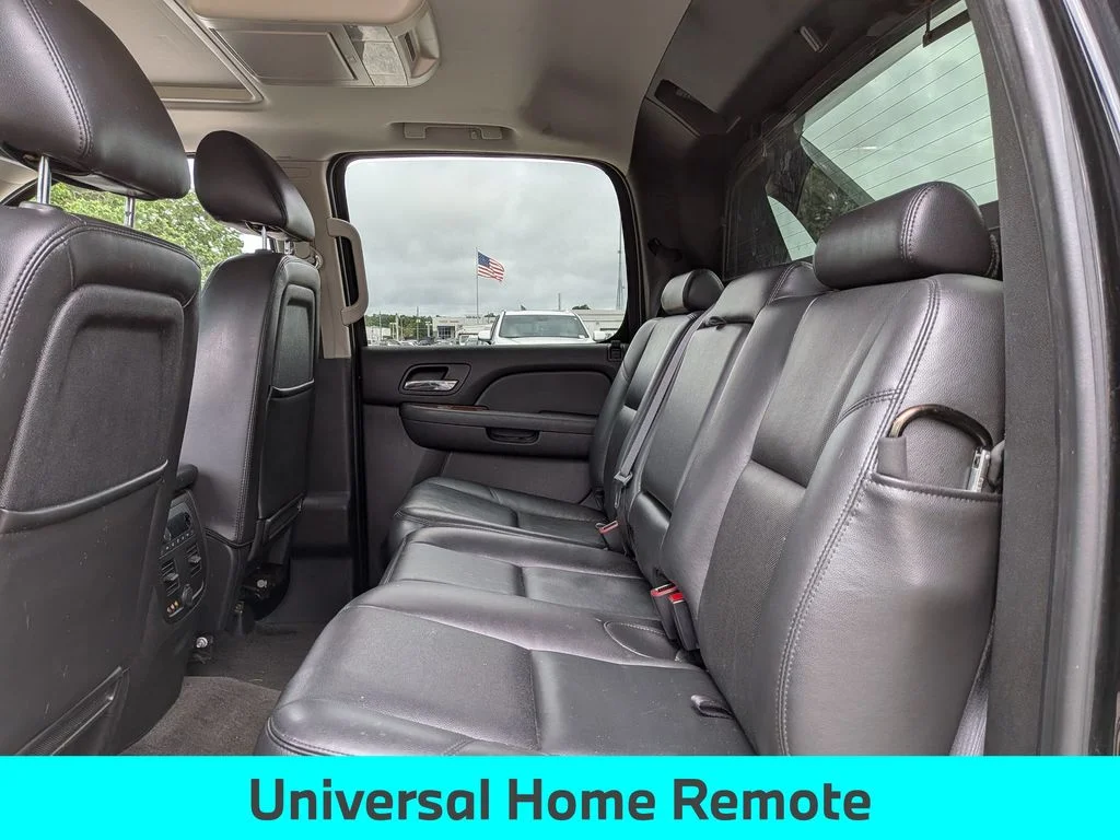 Used 2013 Black Chevrolet LTZ image 27