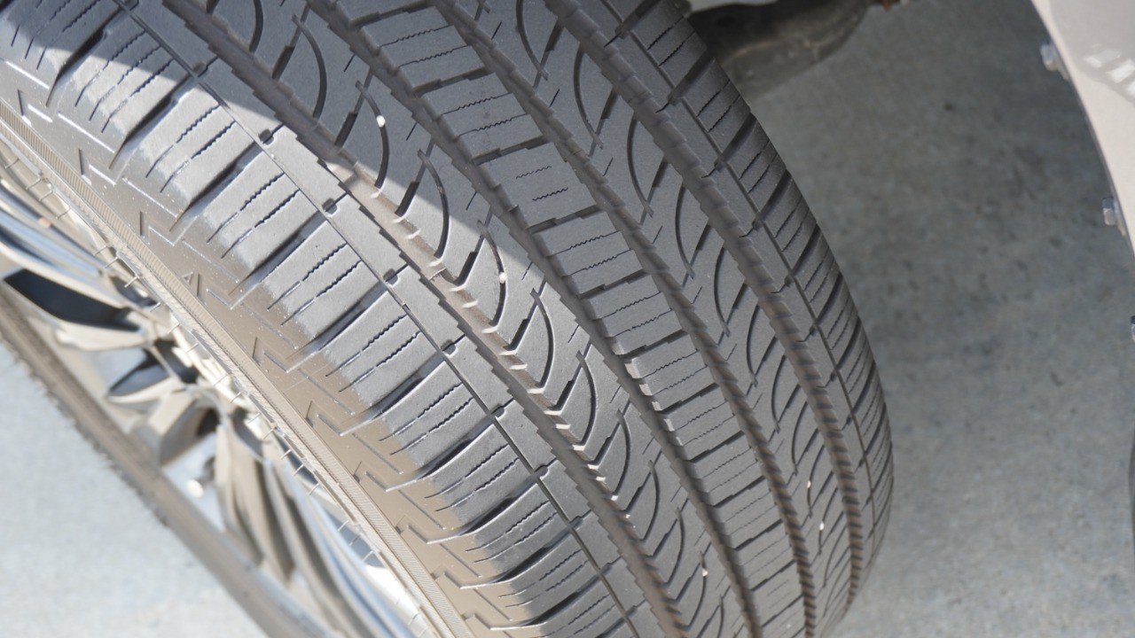 Certified Used 2023 Gray Lexus GX 460 Premium image 12