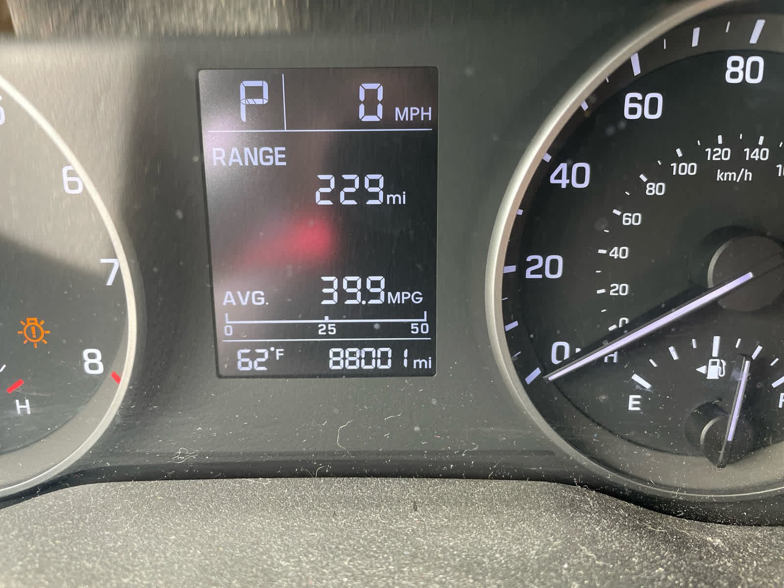 Used 2018 Electric Blue Metallic Hyundai SE image 7
