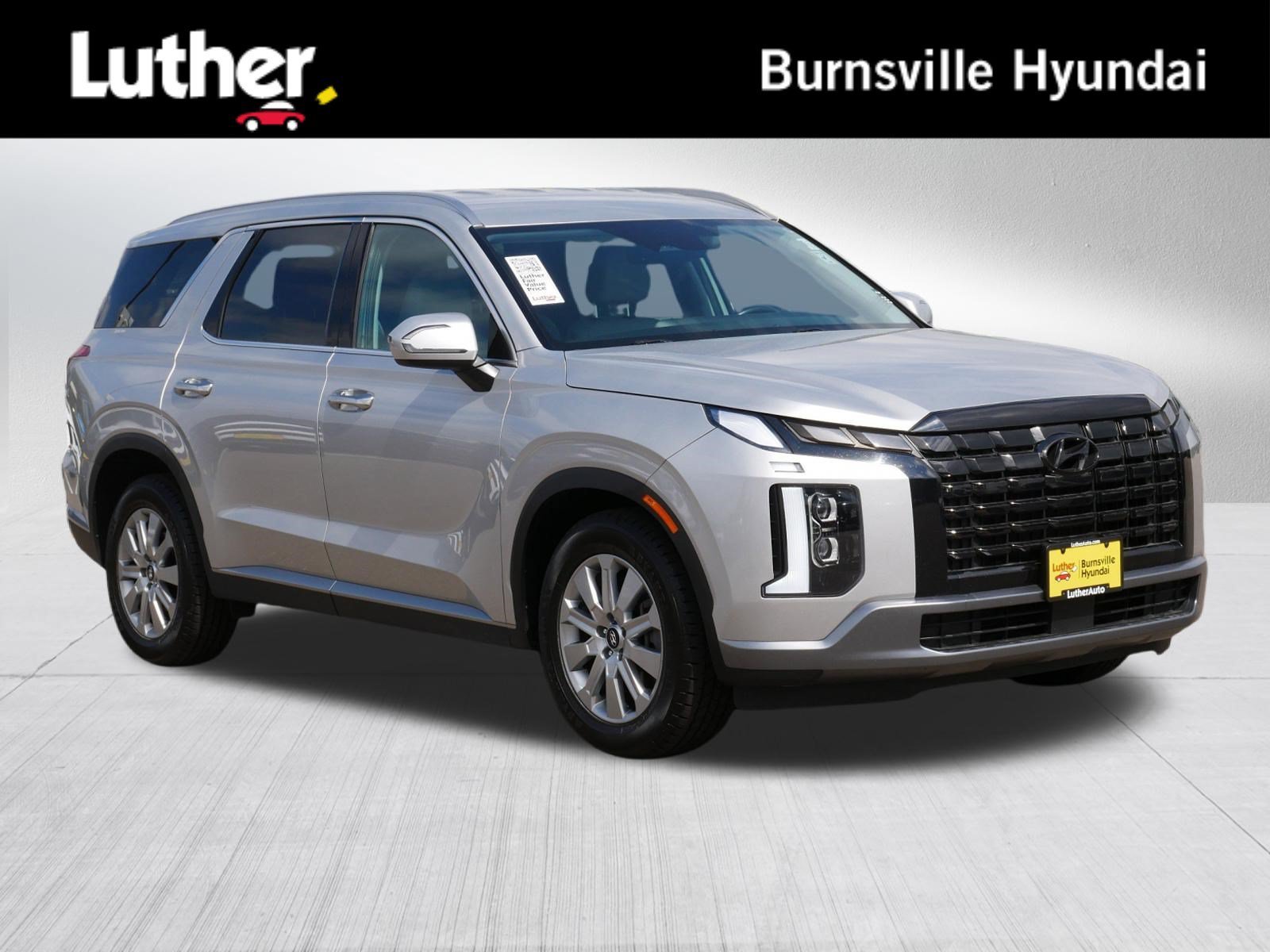 Used 2024 Typhoon Silver Hyundai SEL 7P image 1