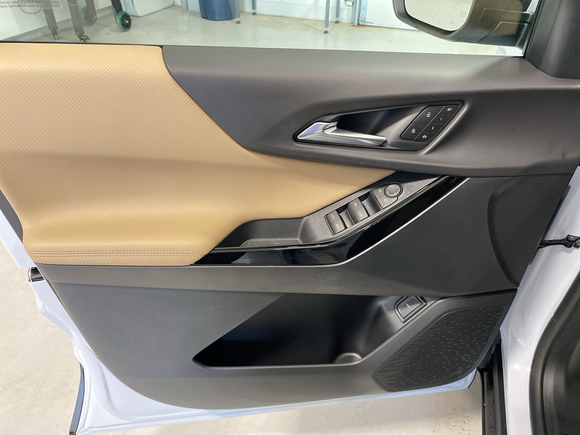 2027 Chevrolet Equinox ACTIV - Photo 23