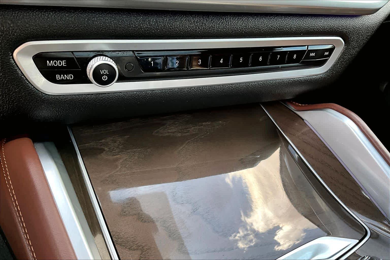 Used 2023 Carbon Black Metallic BMW M50i image 33