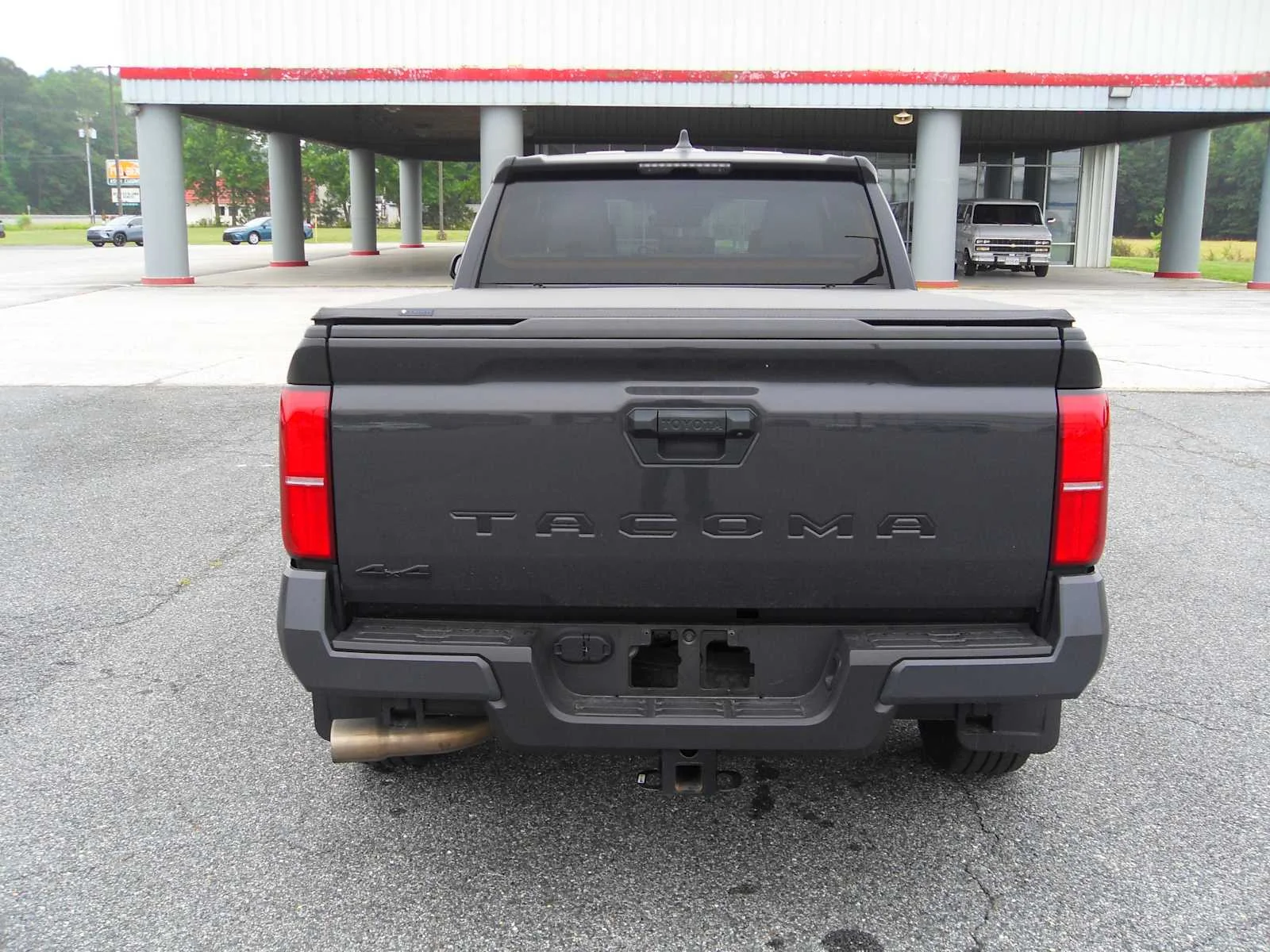 Used 2025 Underground Toyota SR5 image 4