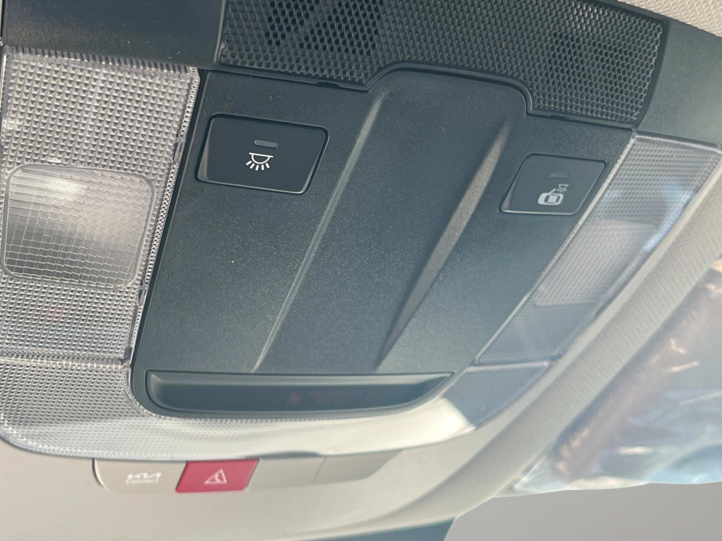2025 Kia Sorento S - Photo 28