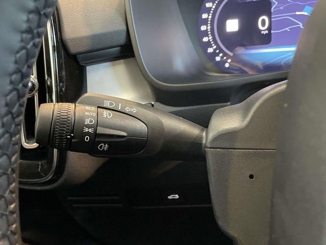 2026 Volvo XC40 Ultra Black Edition - Photo 37