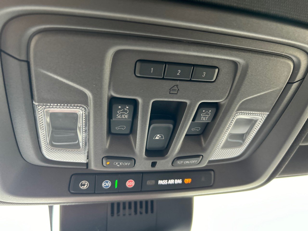 2026 GMC Sierra 1500 SLT - Photo 14