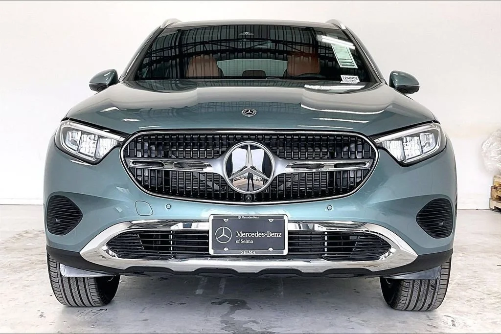 New 2026 Verde Silver Metallic Mercedes-Benz GLC 300 image 15
