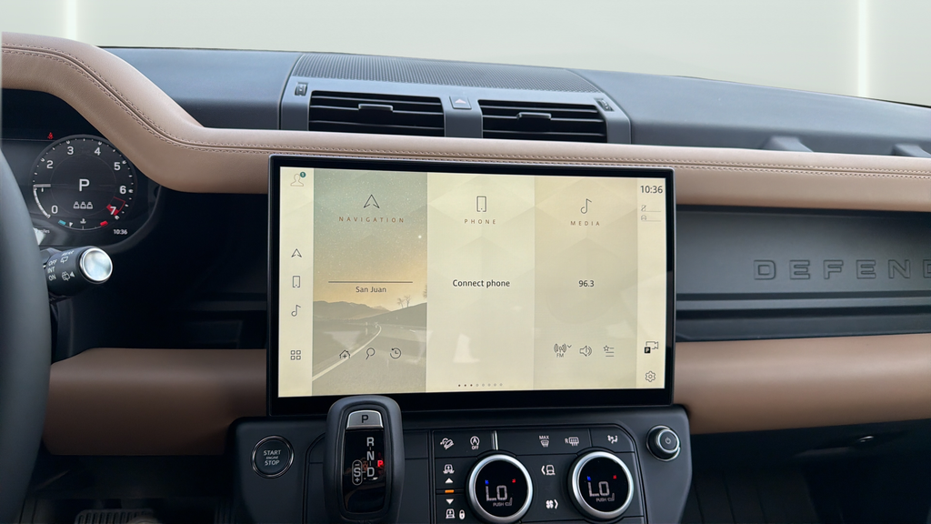New 2026 Fuji White Land Rover X-Dynamic SE image 22