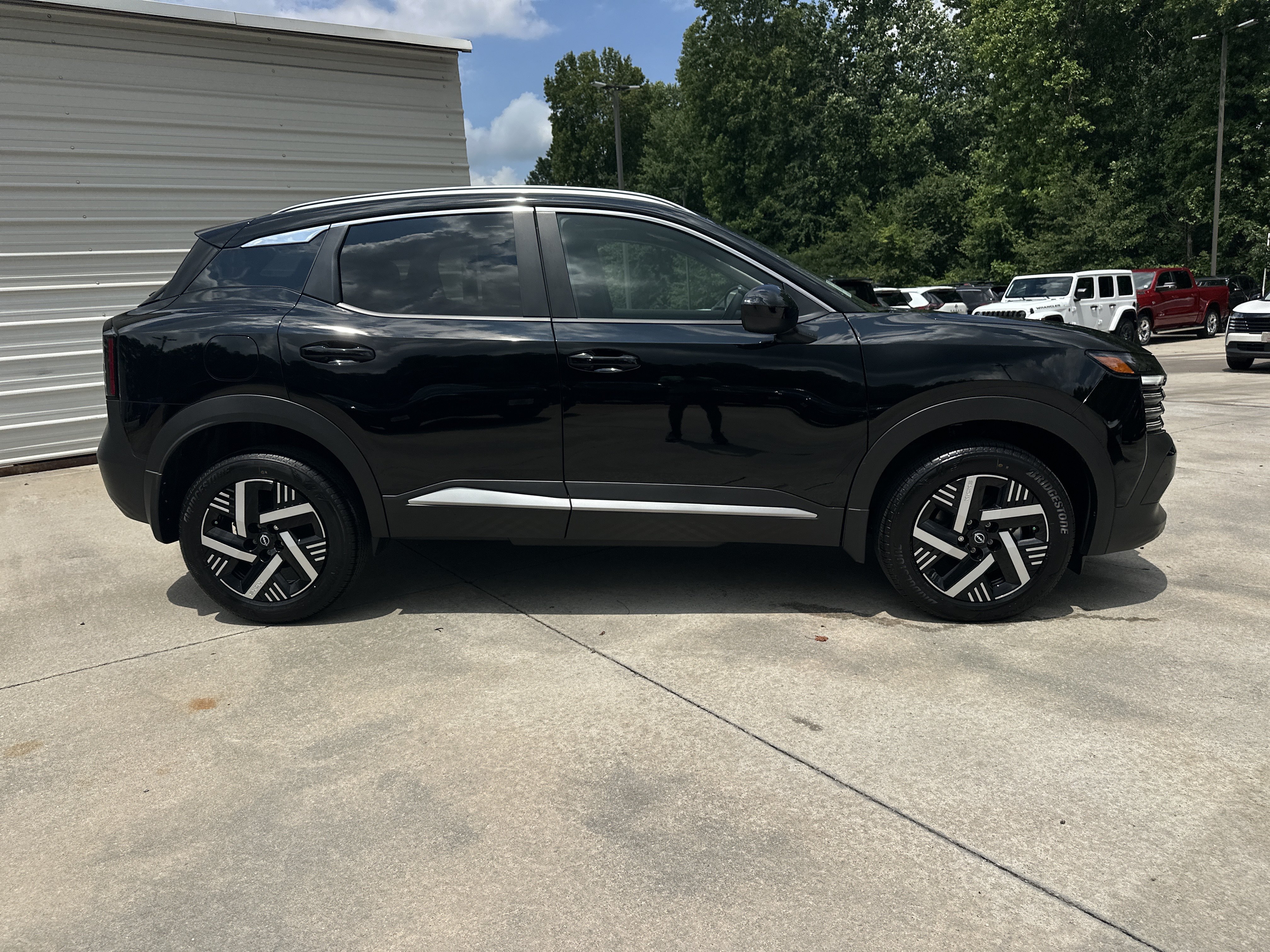 New 2026 Super Black Nissan SV image 9