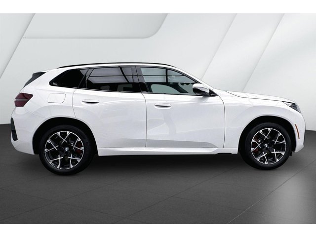 New 2026 Alpine White BMW 30 xDrive image 5