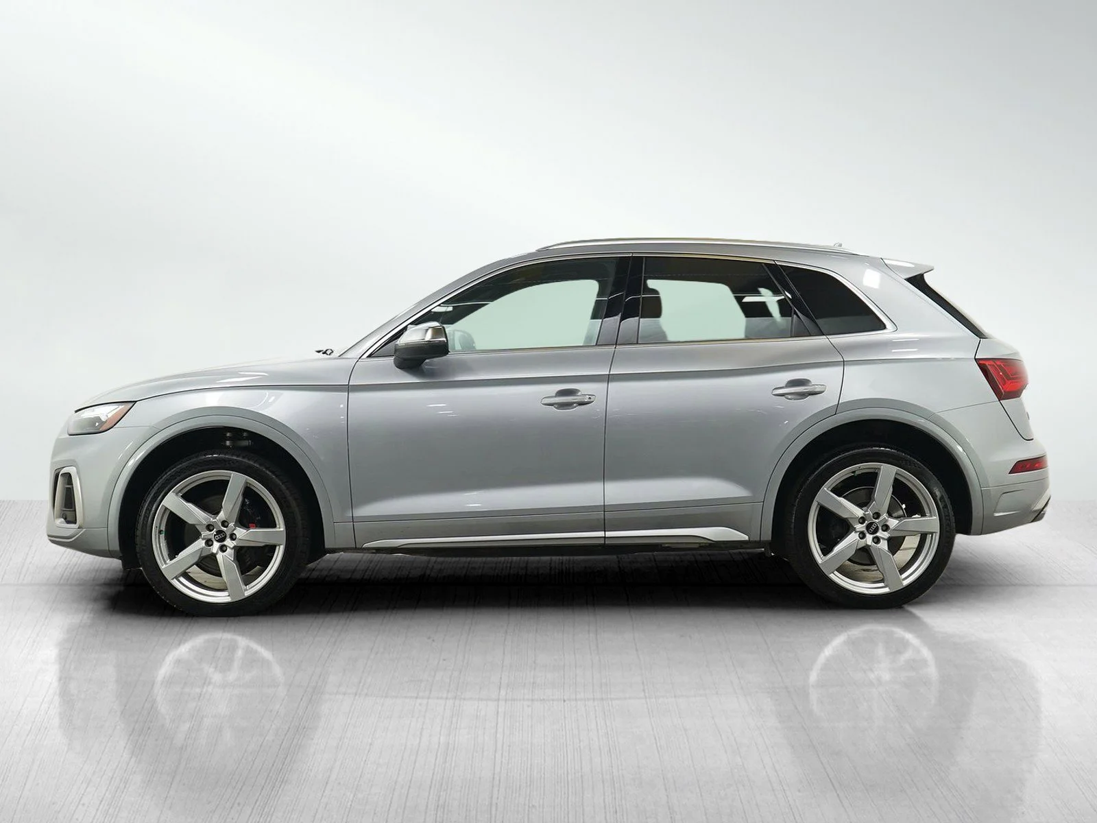Used 2023 Audi SQ5 Premium Plus with VIN WA1B4AFY8P2098963 for sale in Wayzata, Minnesota