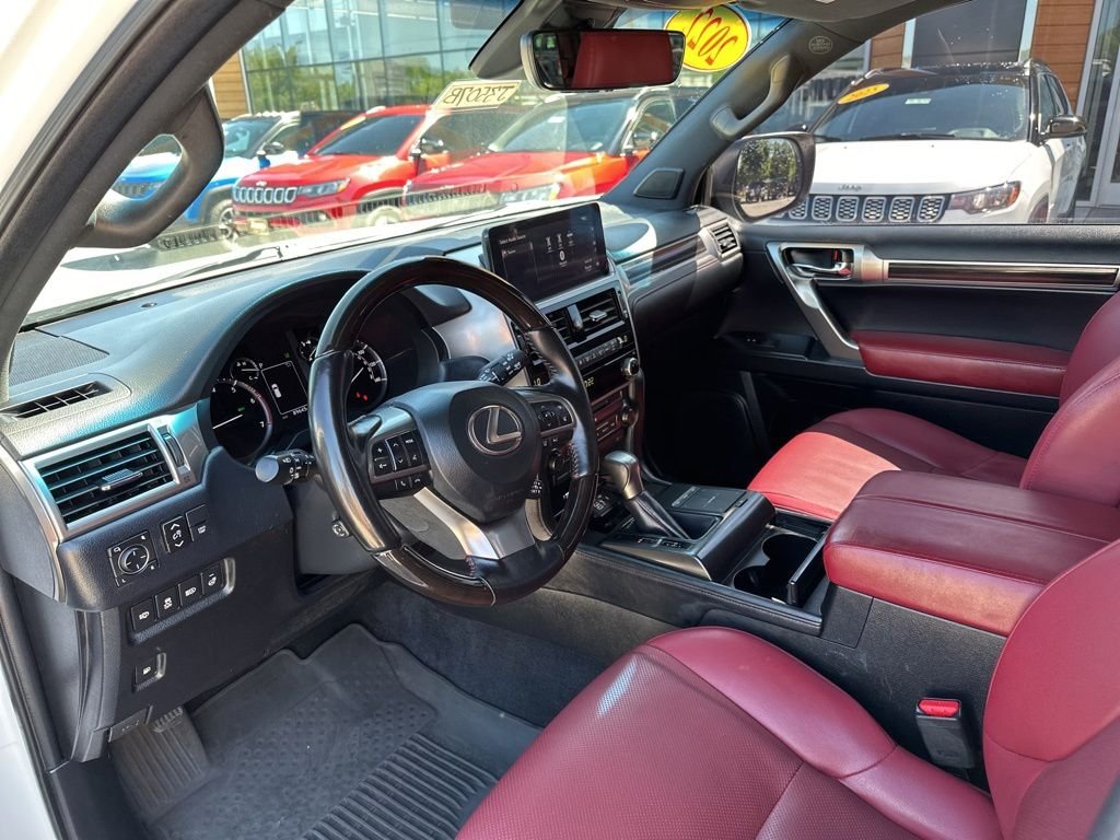 Used 2022 White Lexus 460 image 26