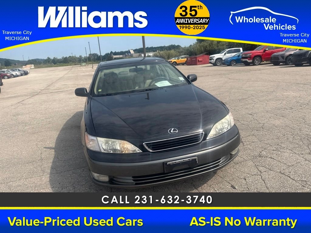 Used 1999 Black Lexus 300 image 8