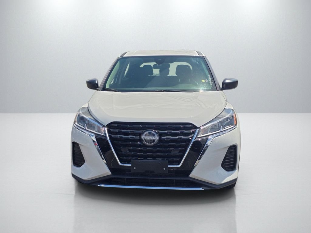 Used 2025 White Nissan S image 2