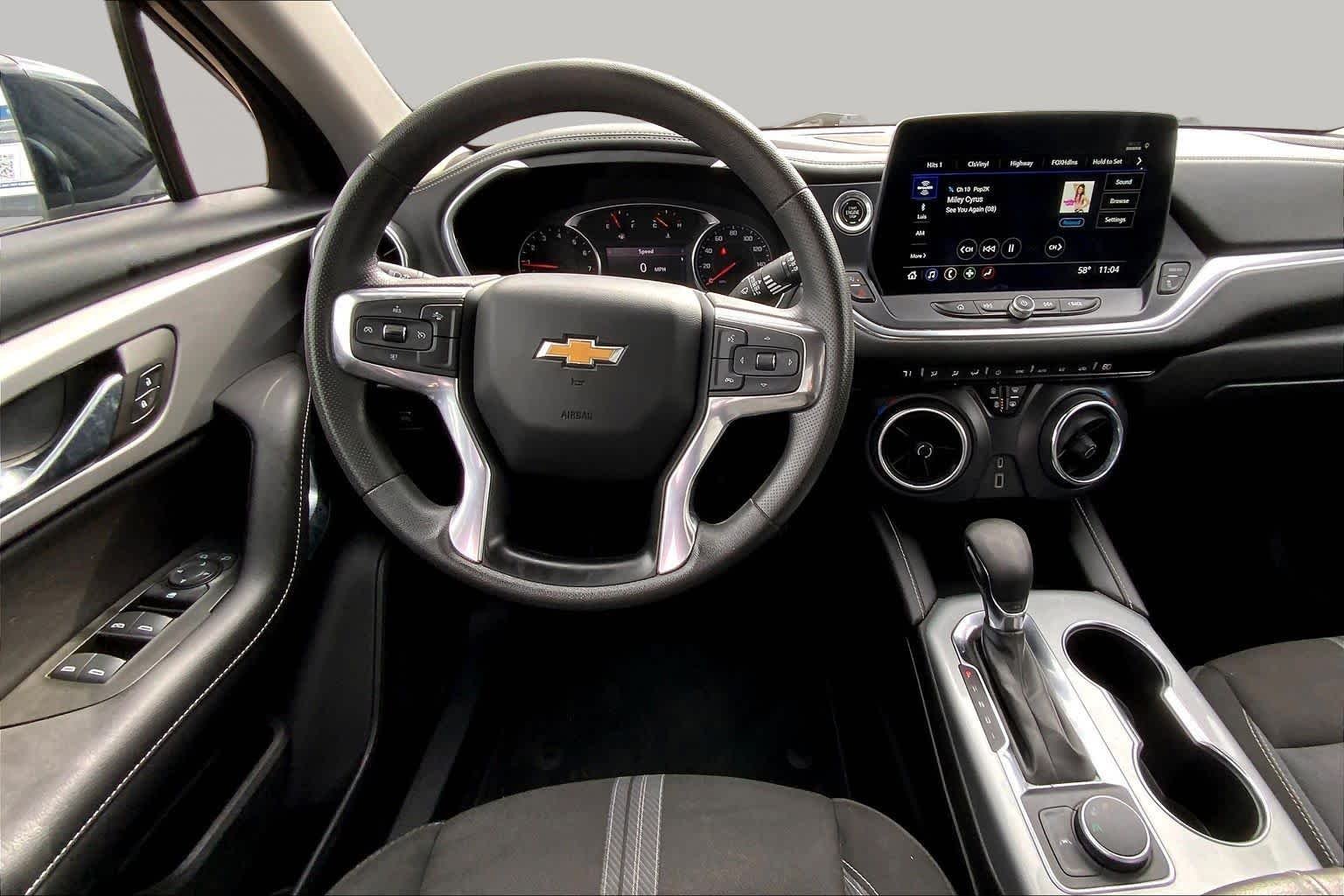 Used 2023 Iridescent Pearl Tricoat Chevrolet LT image 6