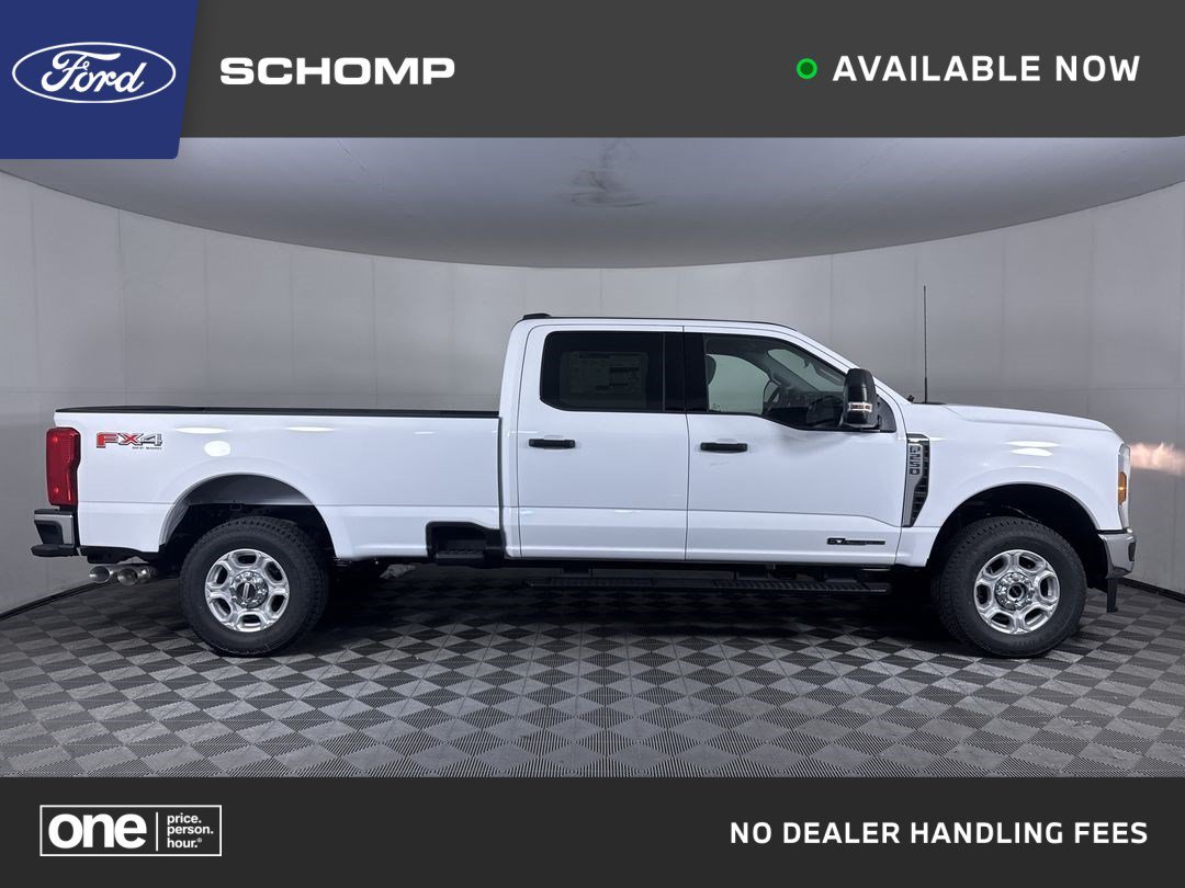 New 2026 Oxford White Ford XLT image 1