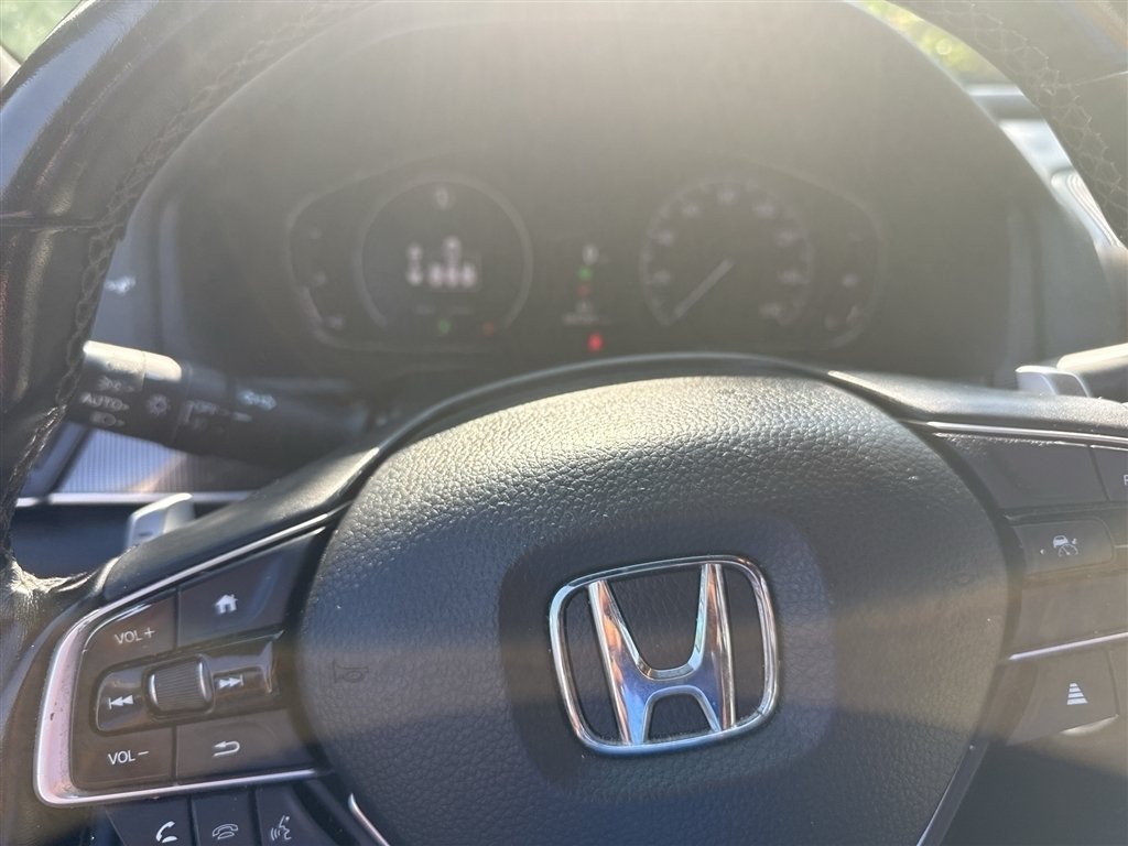 Certified Used 2022 Platinum White Pearl Honda Sport image 2