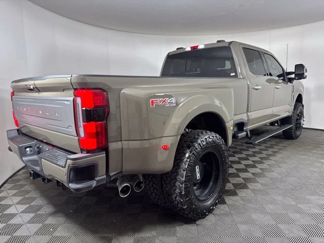 Used 2026 Gray Ford Platinum image 3