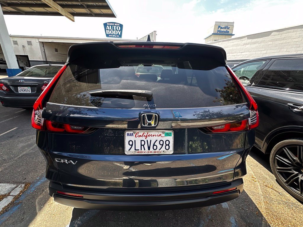 Used 2024  Honda EX image 29