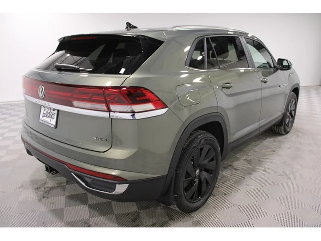 New 2026 Avocado Green Pearl Volkswagen 2.0T SE W/TECHNOLOGY image 26