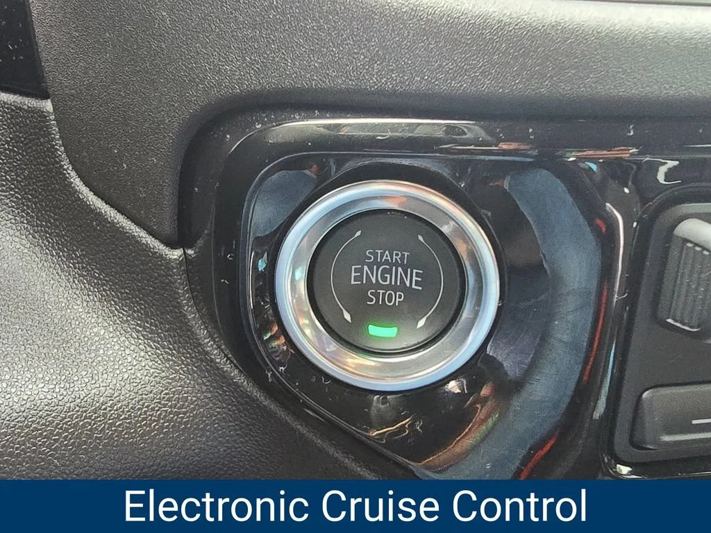 Used 2025 Black Chevrolet RST image 32