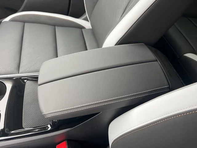 2026 Buick Envision Sport Touring - Photo 32