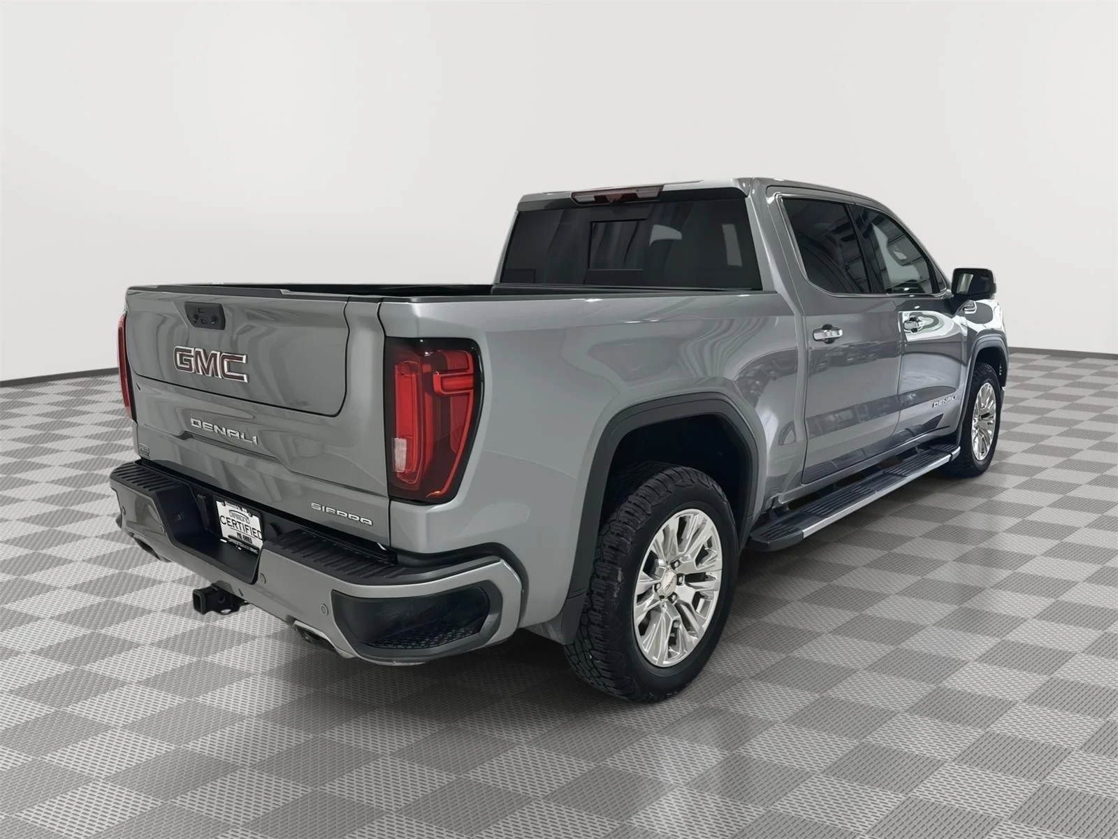 Used 2024 Sterling Metallic GMC Denali image 5