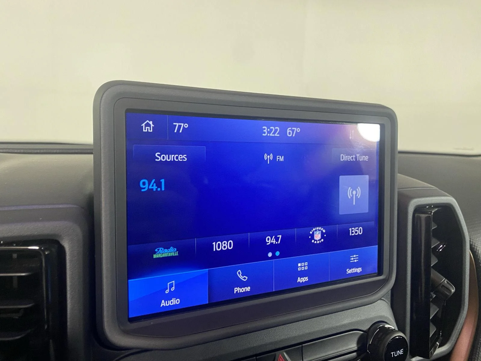 Used 2024 Atlas Blue Ford Outer Banks image 11
