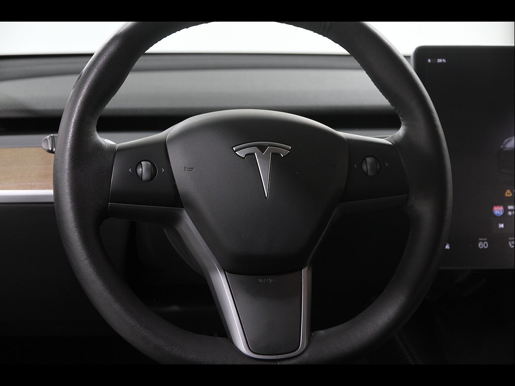 2022 Tesla Model Y Long Range - Photo 7