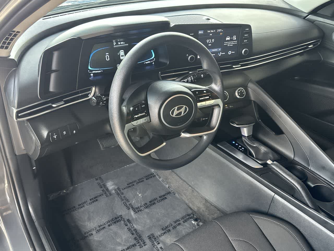 2026 Hyundai Elantra SE - Photo 13
