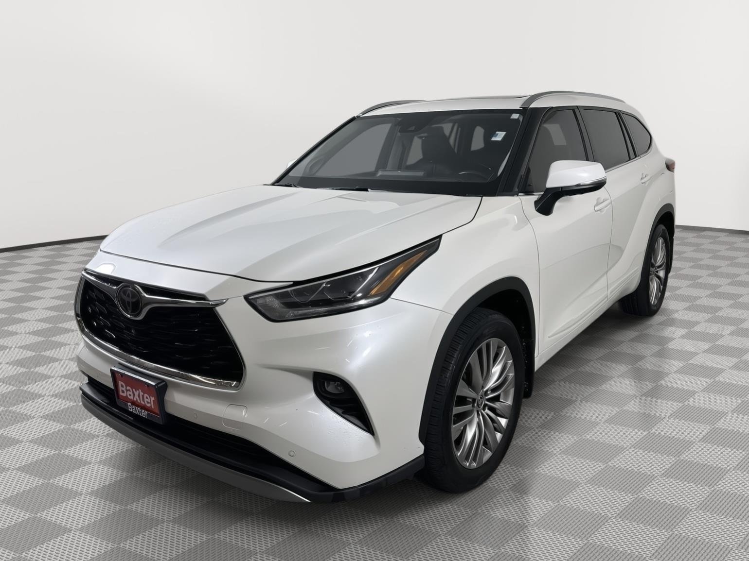 Used 2021 Blizzard Pearl Toyota Platinum image 7
