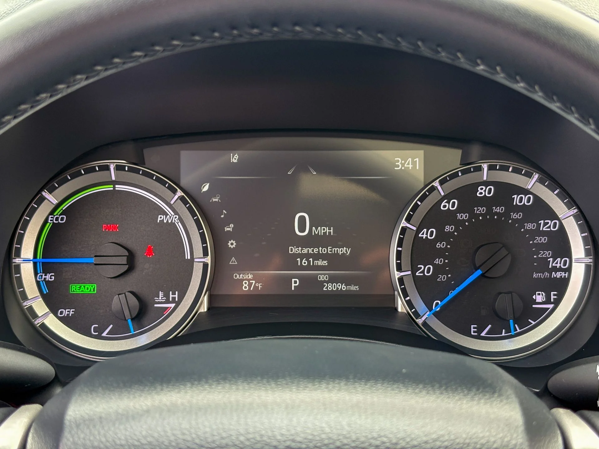 Used 2024 Silver Toyota XLE image 18