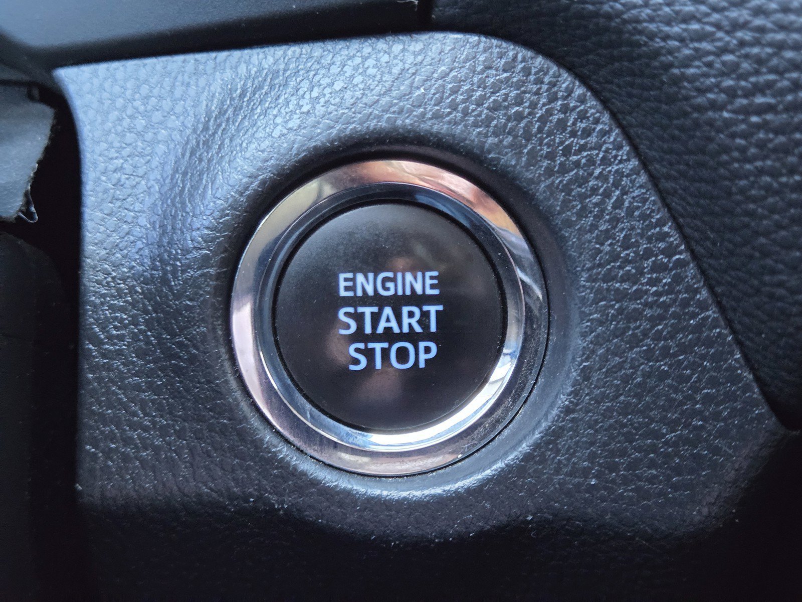 Used 2022 White Toyota Adventure image 23