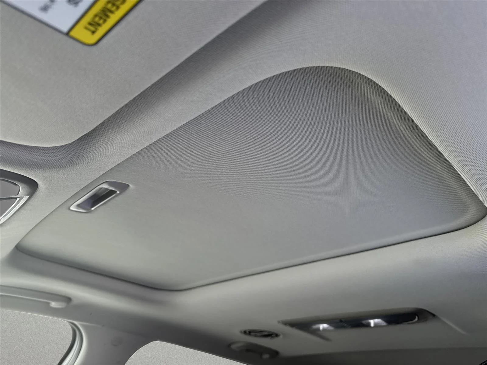 Used 2025 Glacial White Pearl Kia S image 38
