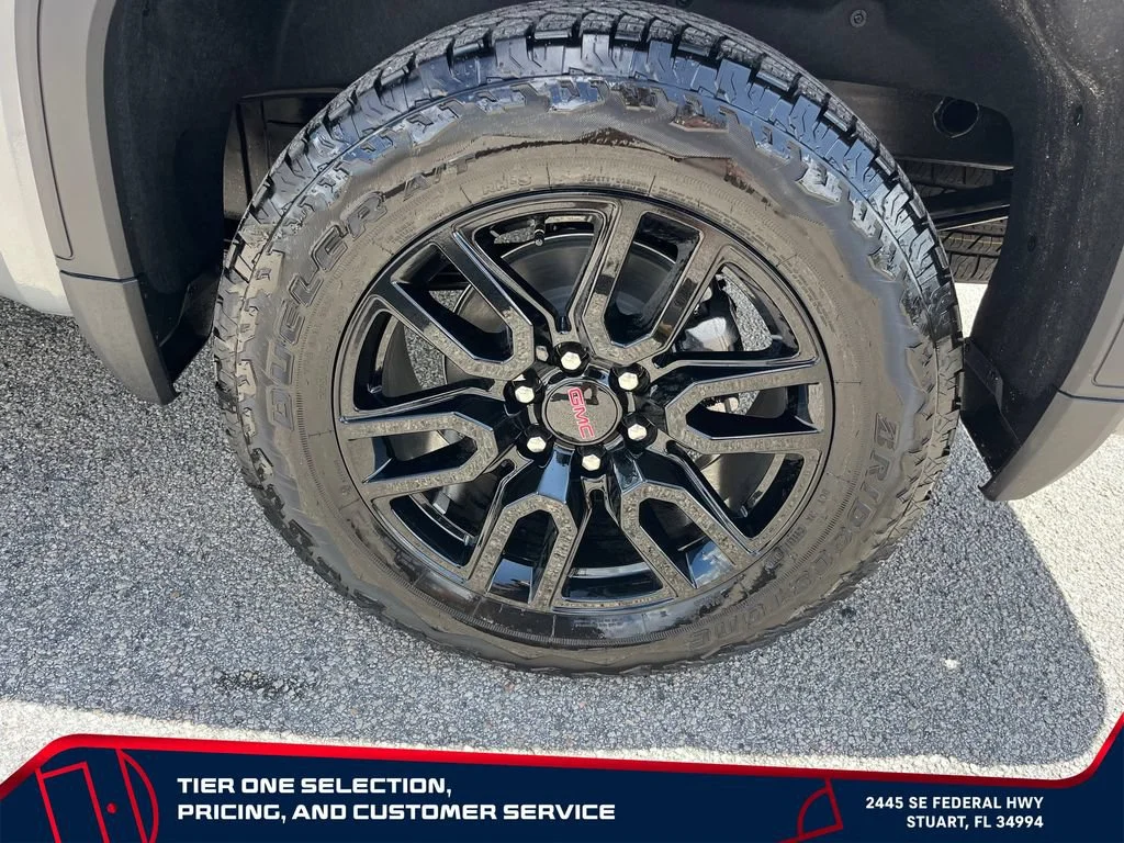 New 2026 Sterling Metallic GMC Elevation image 9