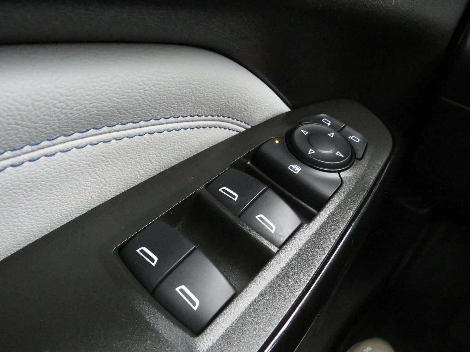 Used 2024 Mosaic Black Metallic Chevrolet LT image 29