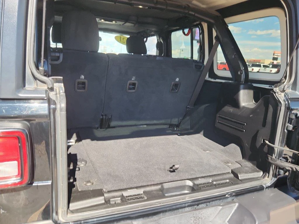 Used 2021 Black Clearcoat Jeep Unlimited Rubicon image 11