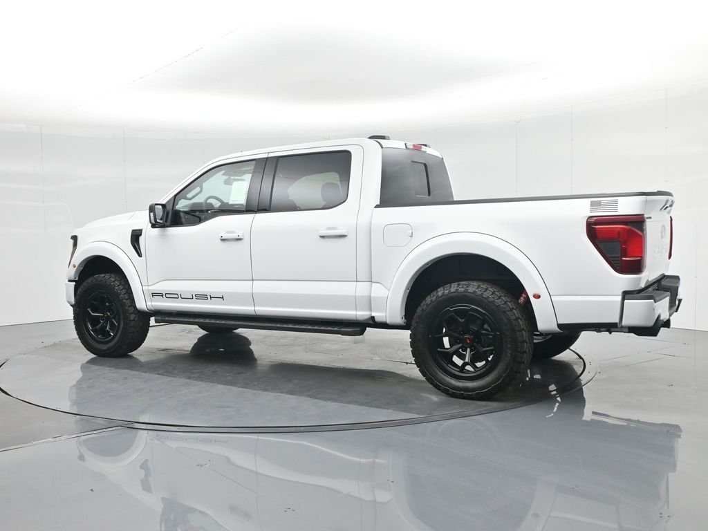 New 2025 Oxford White Ford XLT image 6
