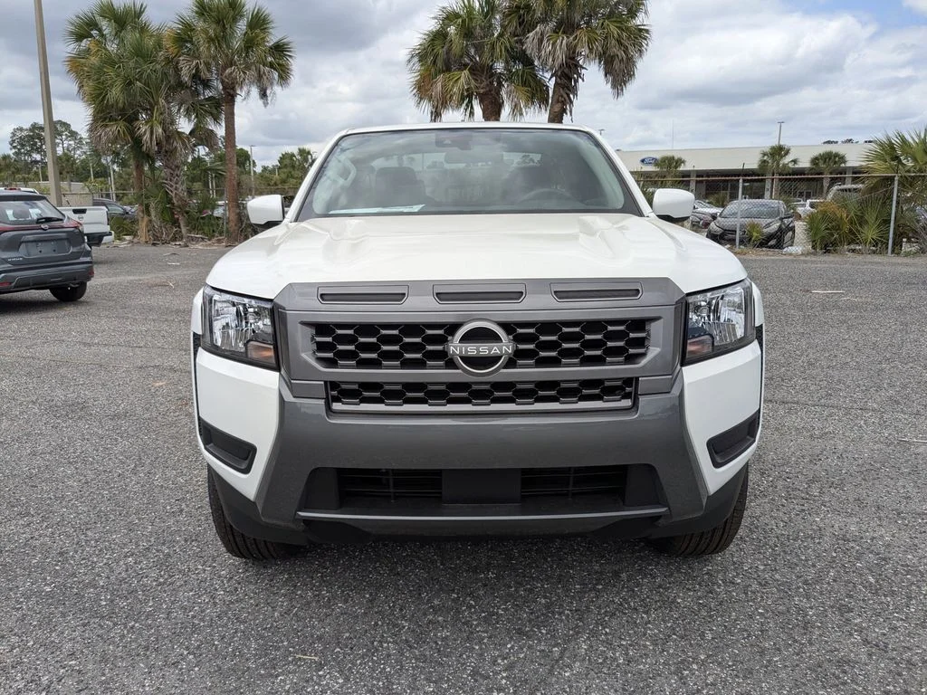 2025 Nissan Frontier SV - Photo 9