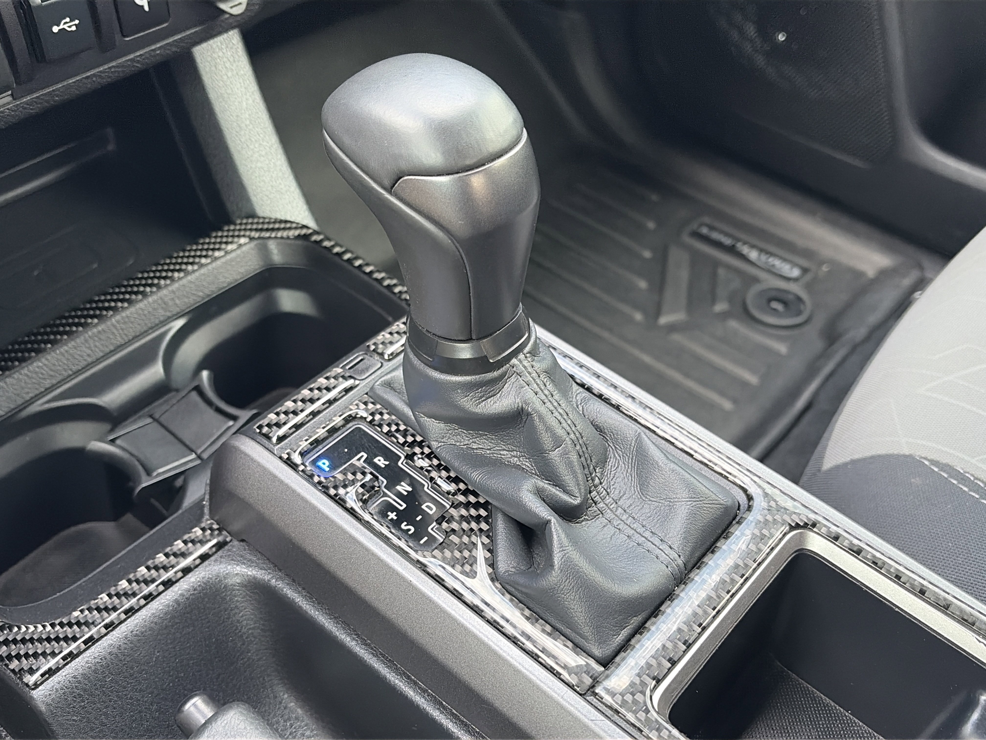 2022 Toyota Tacoma TRD Sport - Photo 8