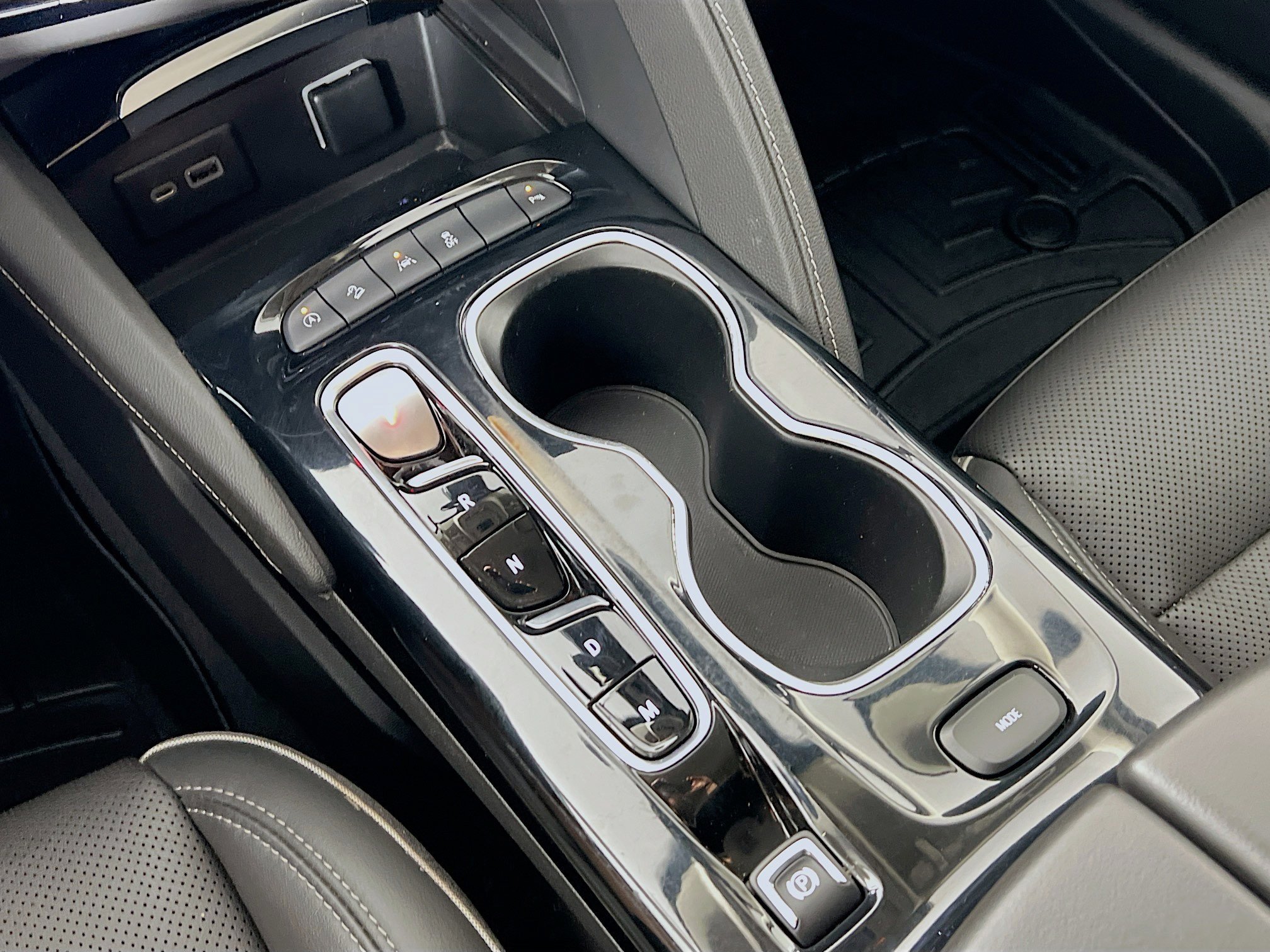 2021 Buick Envision Essence - Photo 22