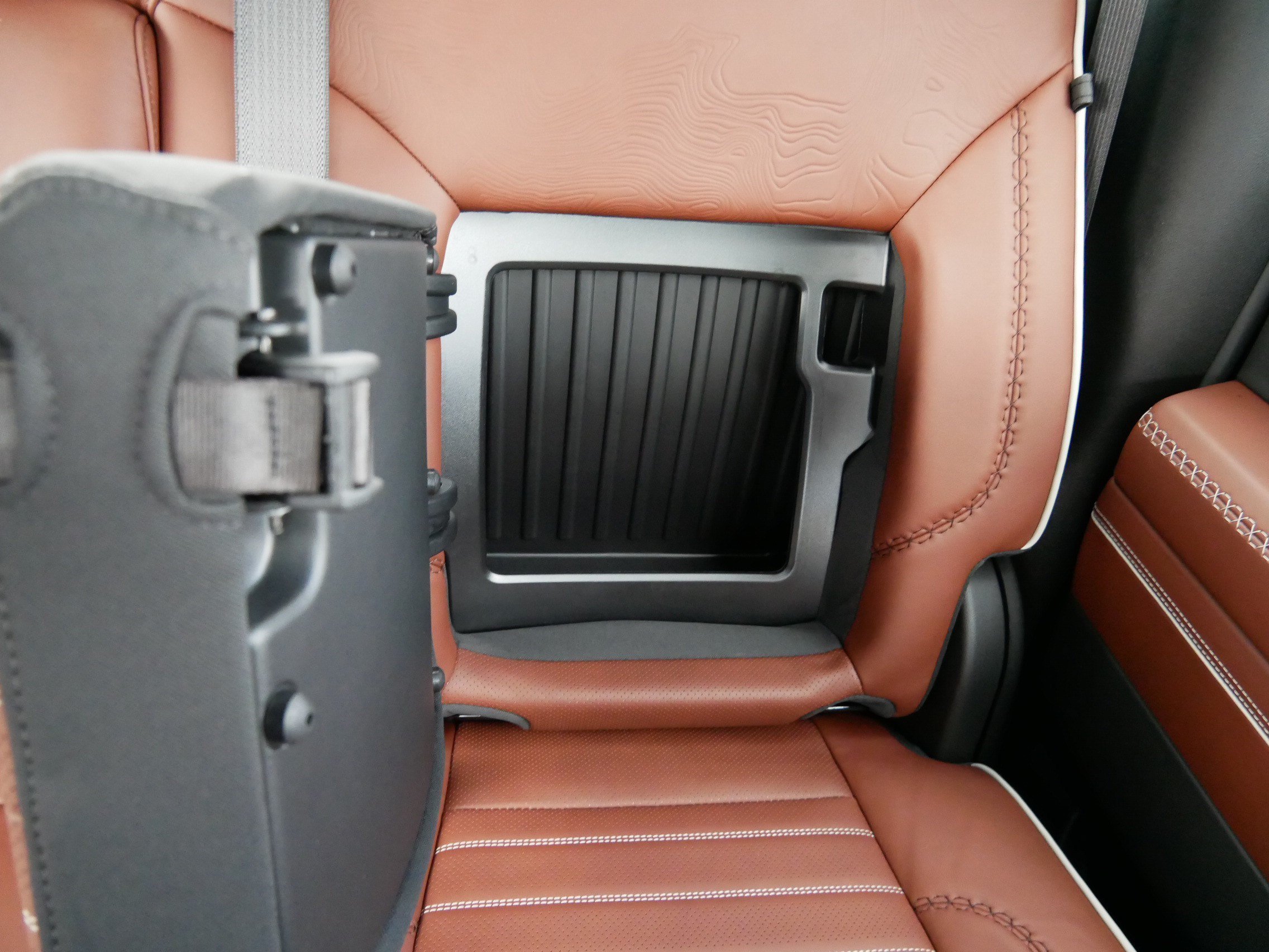 2026 GMC Sierra 3500HD Denali Ultimate - Photo 8