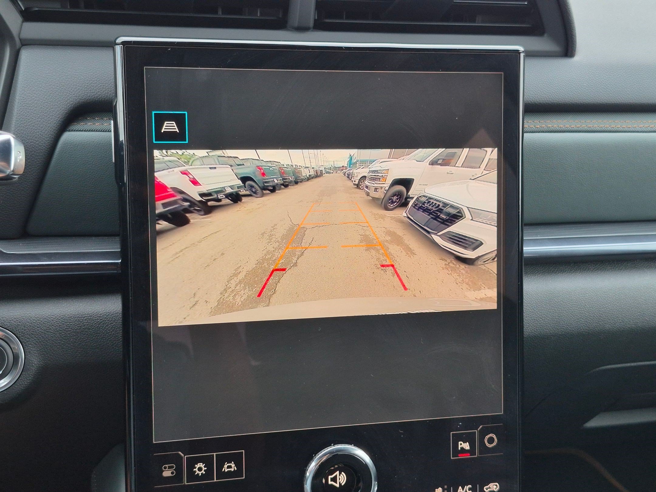 Used 2026 Riverstone Metallic GMC AWD AT4 image 23