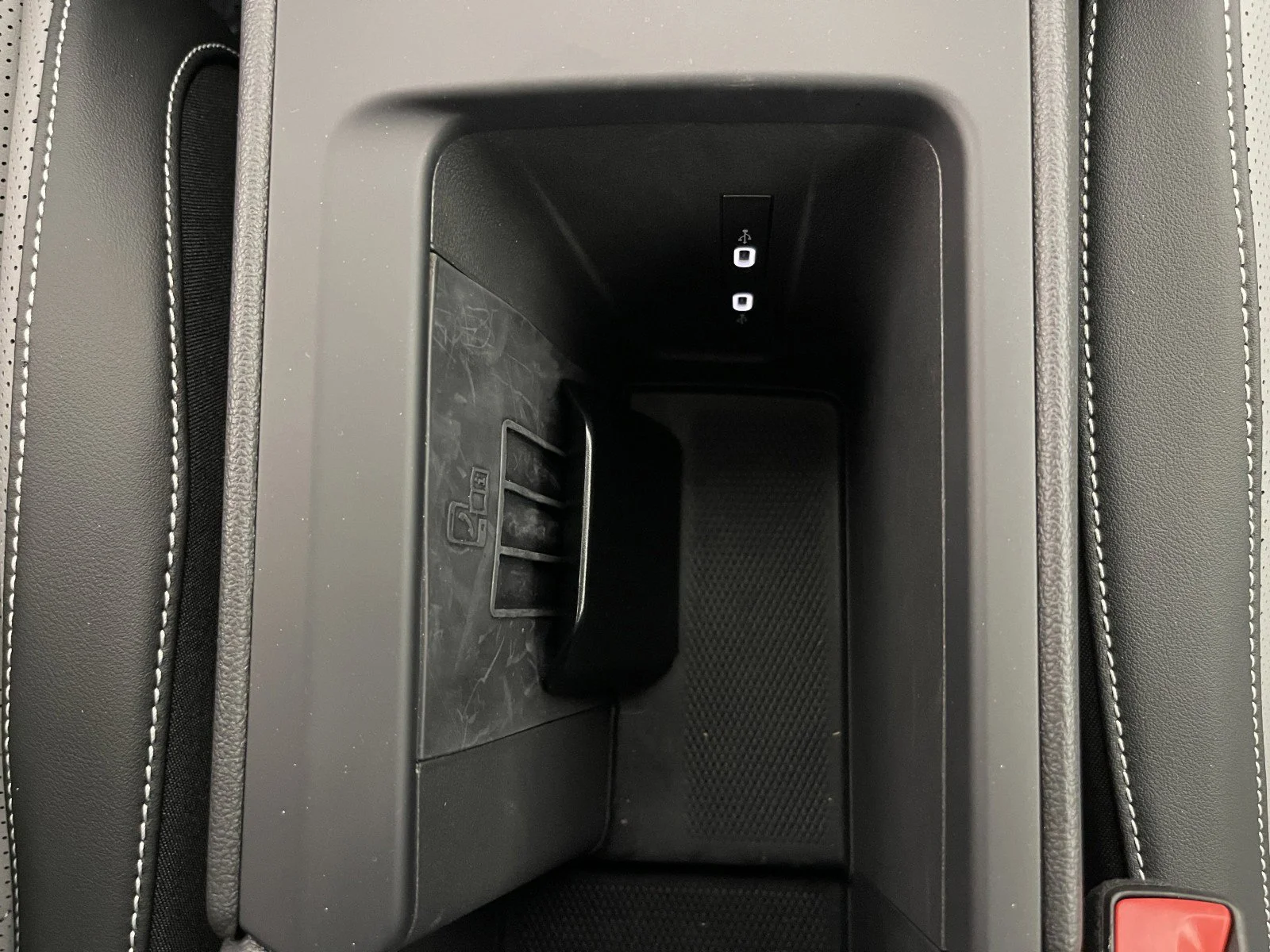 2025 Volkswagen Tiguan SE - Photo 32