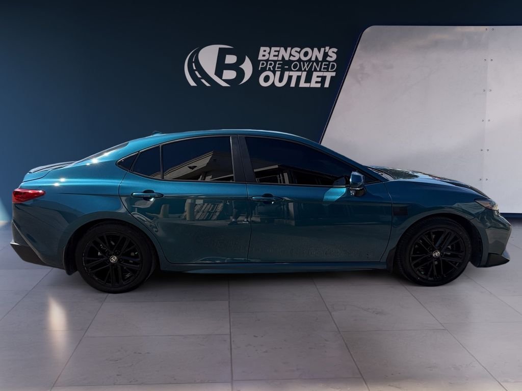 Used 2025  Toyota SE image 6