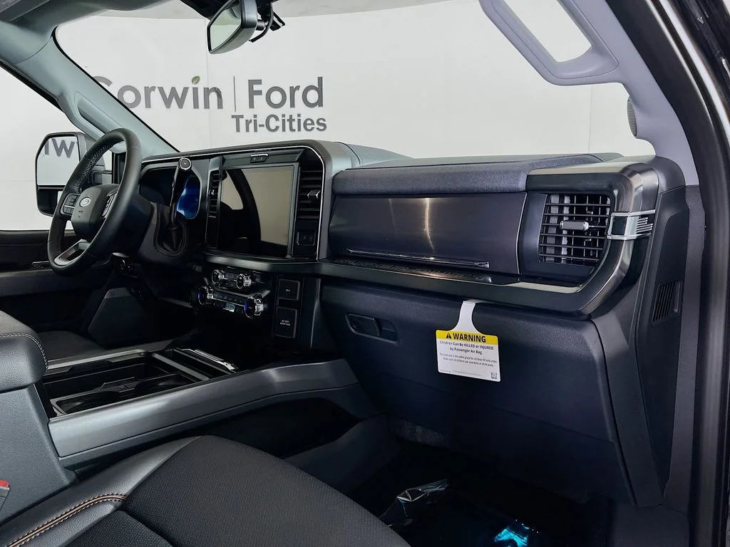 New 2026 Agate Black Metallic Ford Lariat image 30