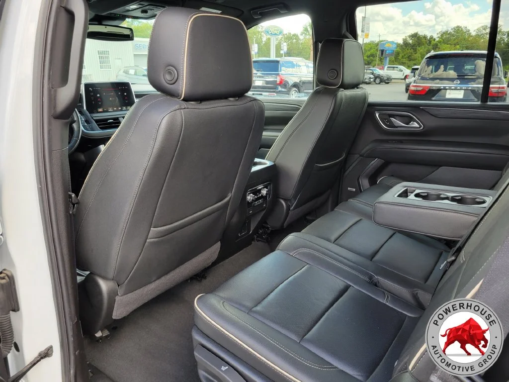 Used 2024 White GMC SLT image 16