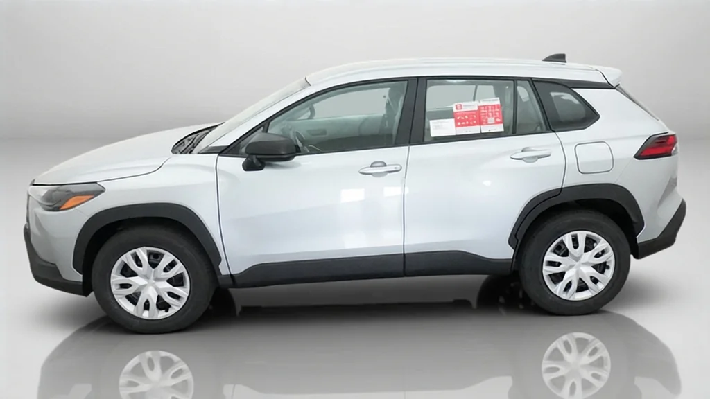 New 2026 Sonic Silver Toyota L image 2