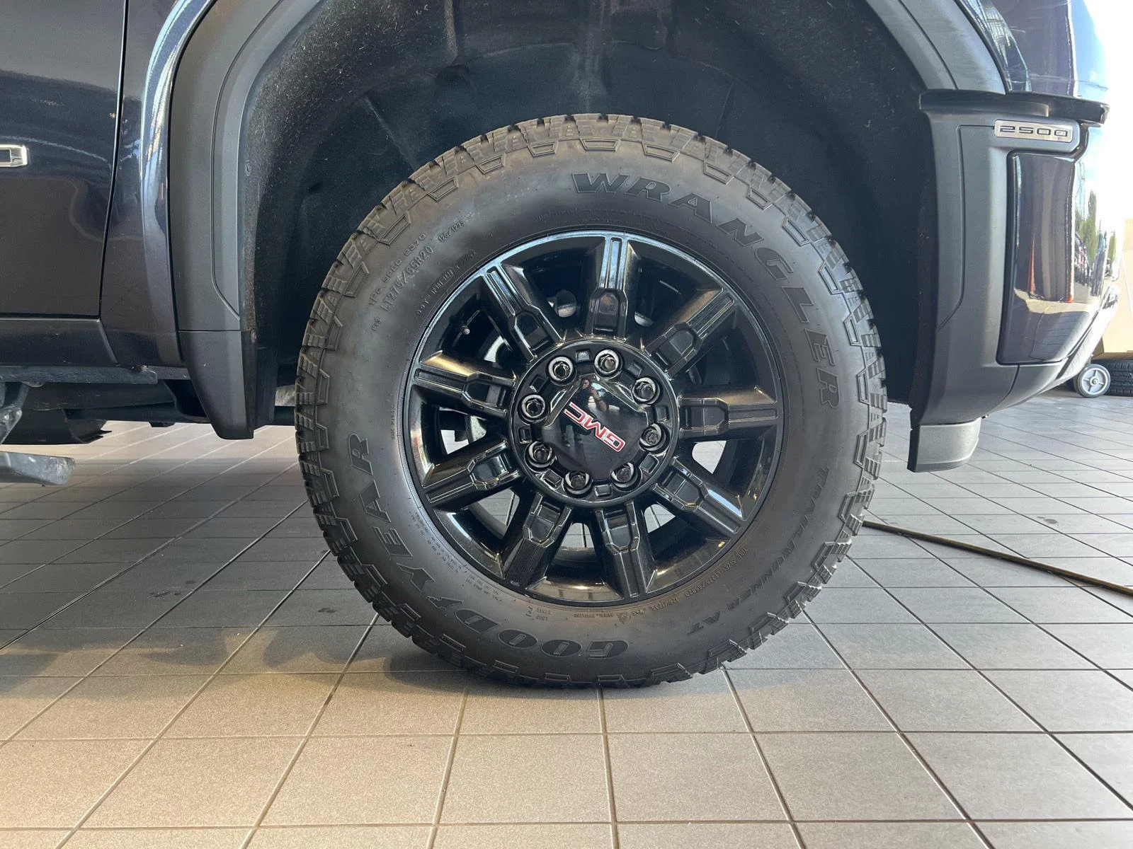 Used 2024 Titanium Rush Metallic GMC AT4 image 11